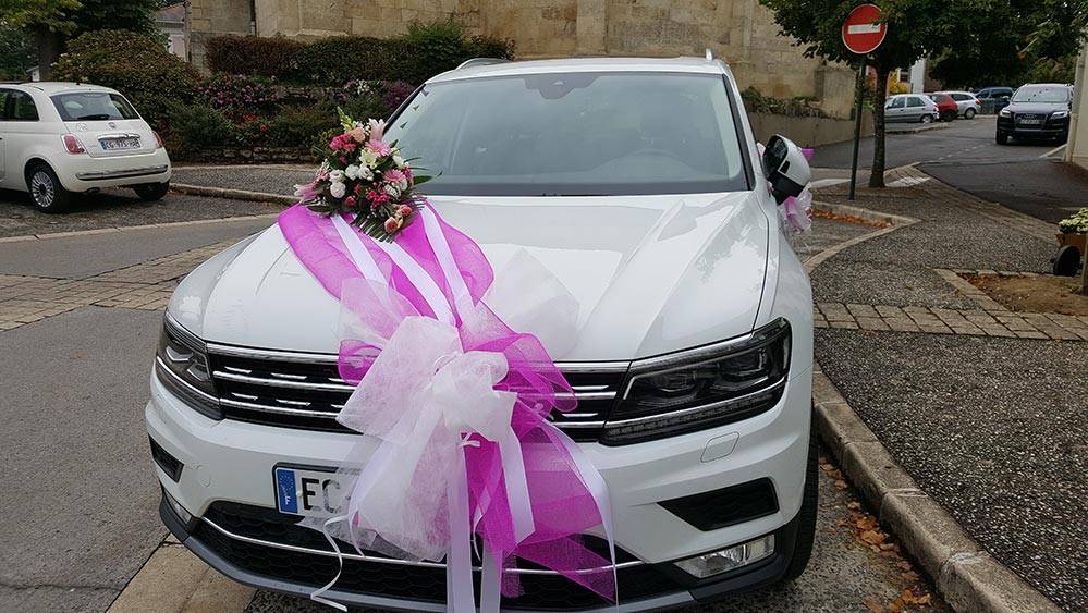 composition floral pour voiture